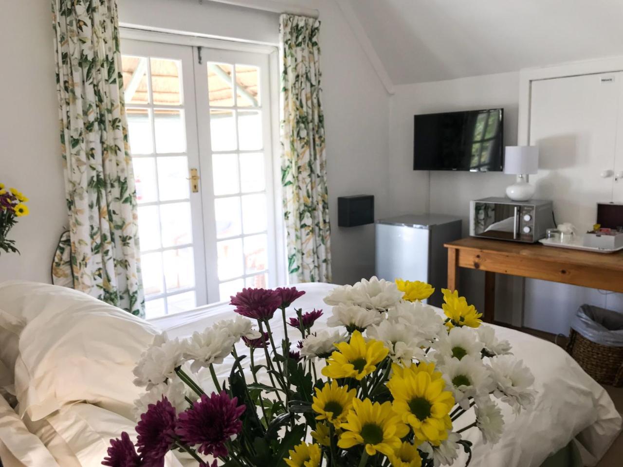 Howards End Manor B&B Cape Town Exterior photo