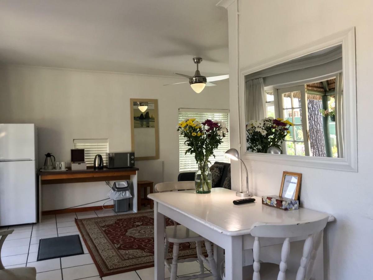 Howards End Manor B&B Cape Town Exterior photo
